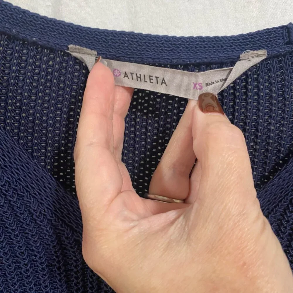 Athleta Highline V-Neck‎ Navy Blue Tunic Sweater Size XS